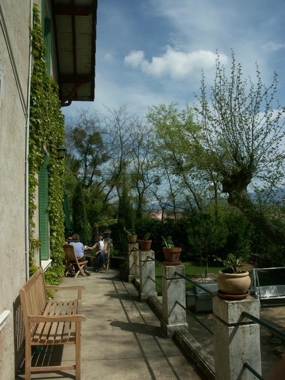 Chambre D'Hotes Park Des Collines - Gite Genissieux Exterior photo
