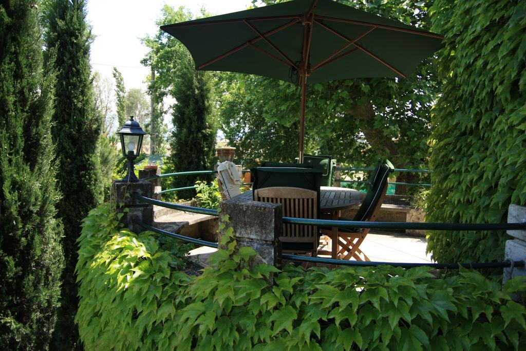 Chambre D'Hotes Park Des Collines - Gite Genissieux Exterior photo